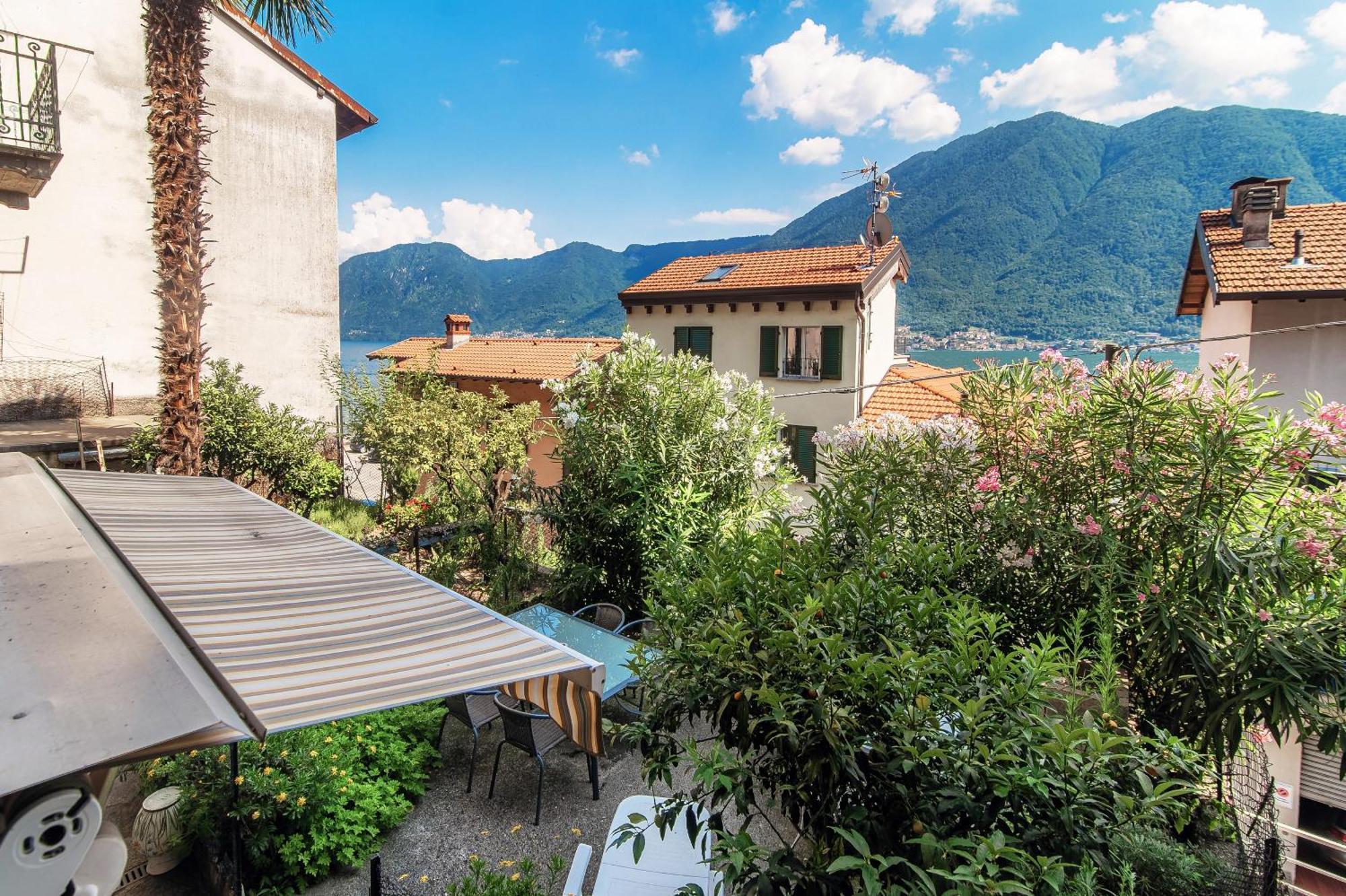 Delizioso Bilocale Vista Lago Colonno Ngoại thất bức ảnh